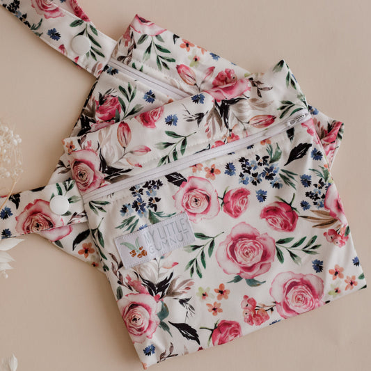 Mini wet bags for storing reusable menstrual pads or reusable breast pads. menstrual pad bag. cloth menstrual pad bag. mini floral wet bag by my little gumnut.