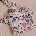 Load image into Gallery viewer, Mini wet bags for storing reusable menstrual pads or reusable breast pads. menstrual pad bag. cloth menstrual pad bag. mini floral wet bag by my little gumnut.