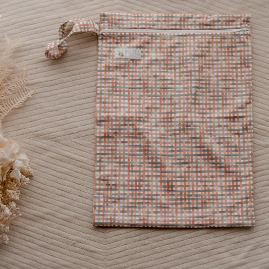 Wet Bag by my little gumnut. australian owned reusable nappies. cloth nappies. toddler nappies. reusable nappy bag.