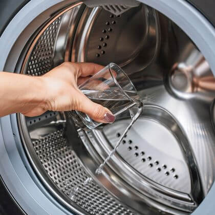 How to Clean Your Washing Machine (With Natural Products)