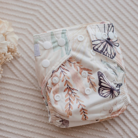 Newborn Modern cloth nappies by my little gumnut. australian owned reusable nappies. bamboo cloth nappies. cloth nappies for newborn. premmie cloth nappies australia.