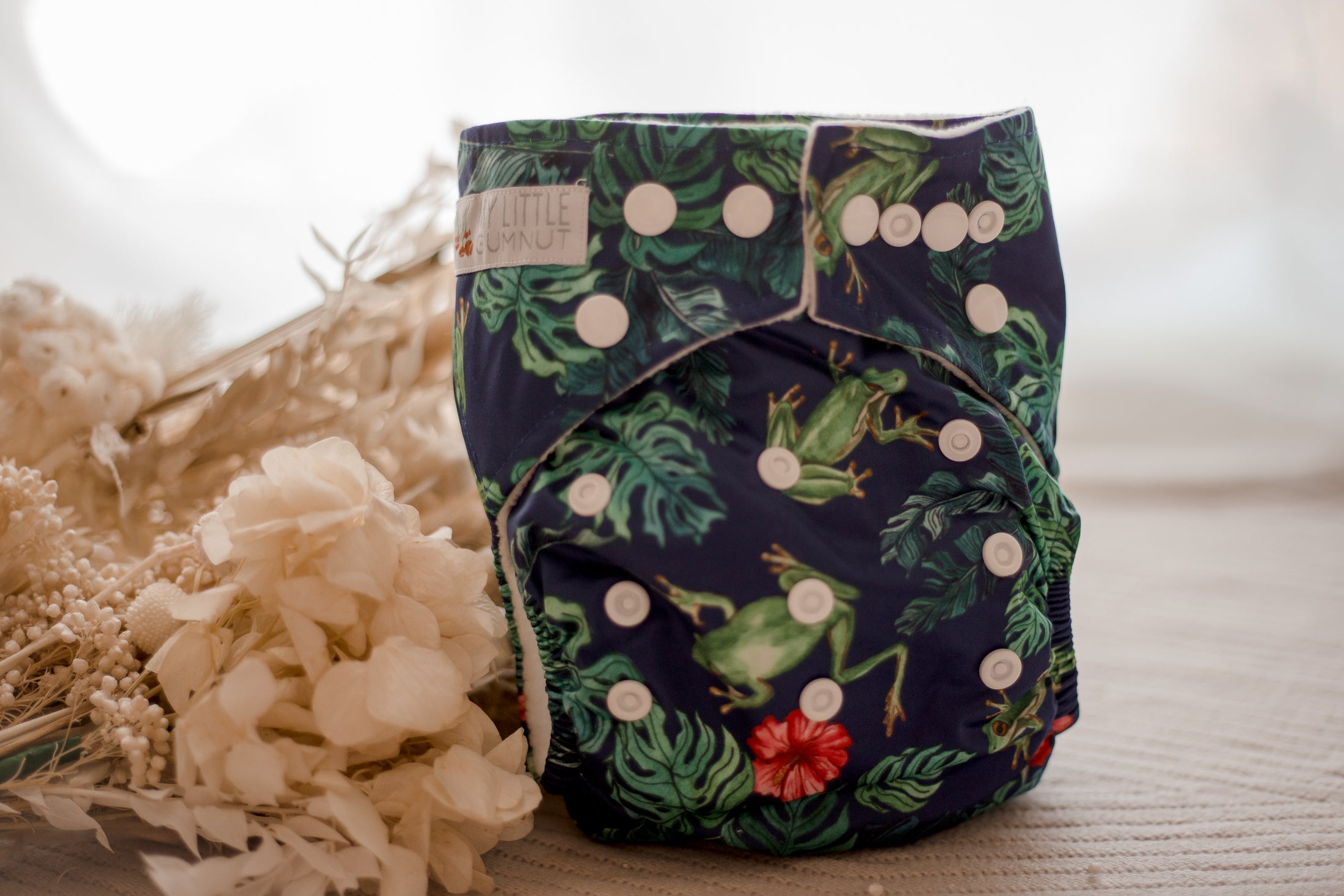 modern cloth nappies by my little gumnut. reusable cloth nappies. cloth nappies australia. tropical frogs cloth nappy. 
